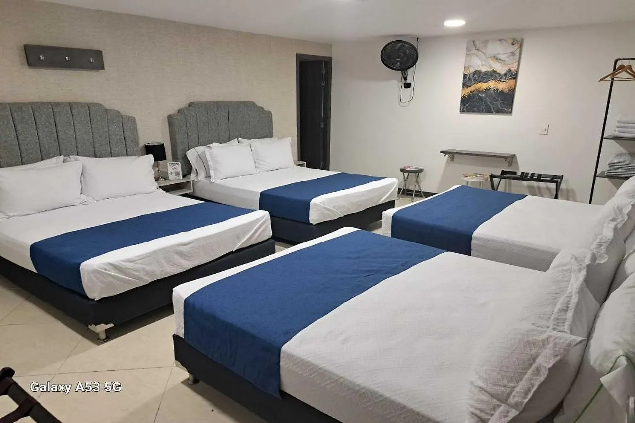 Hotel Jerusalen Estadio Медельин